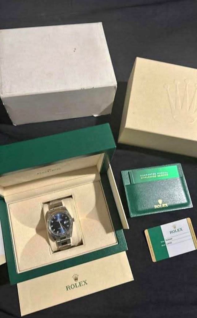 Men’s 41mm blue diamond dot Rolex watch