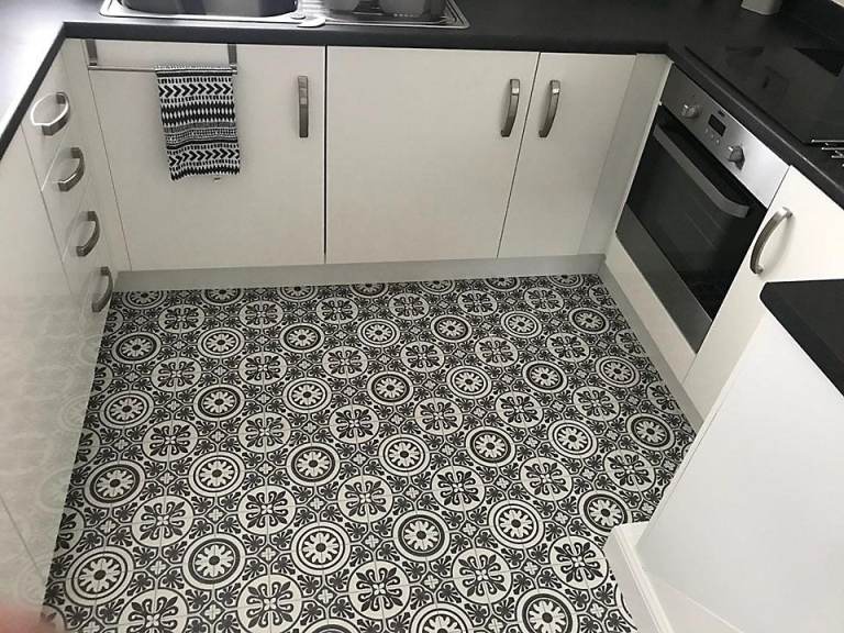 image for Bewley Luxury Vinyl Flooring 2m x 3m Vintage Victorian Morrocan Pattern