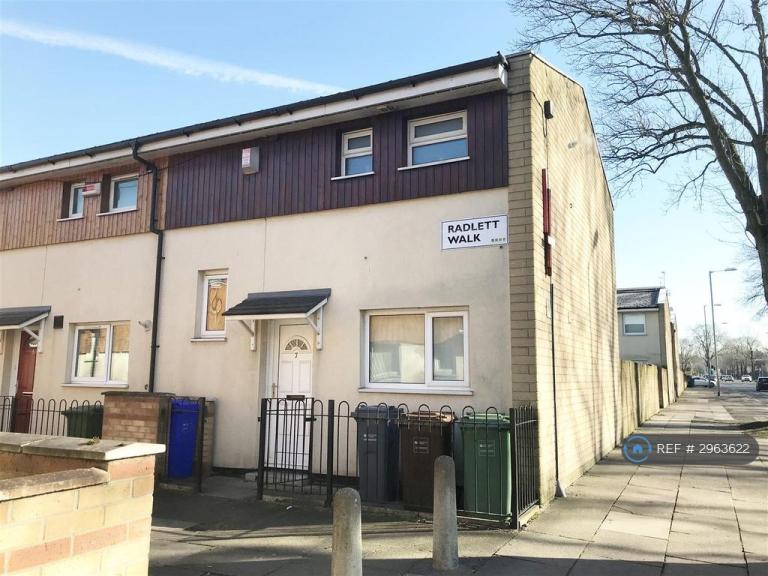 3 bedroom house in Radlett Walk, Manchester, M13 (3 bed) (#2963622)
