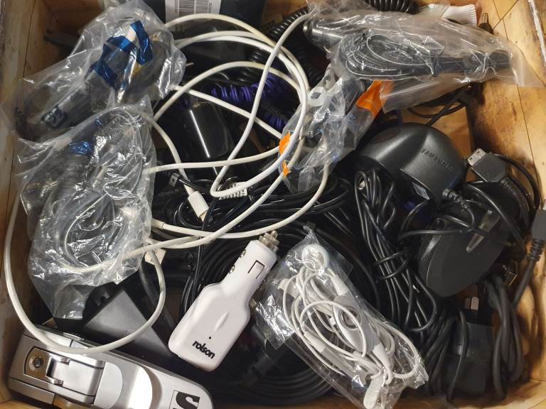 Car and Home old Phone new chargers and cables bundle 