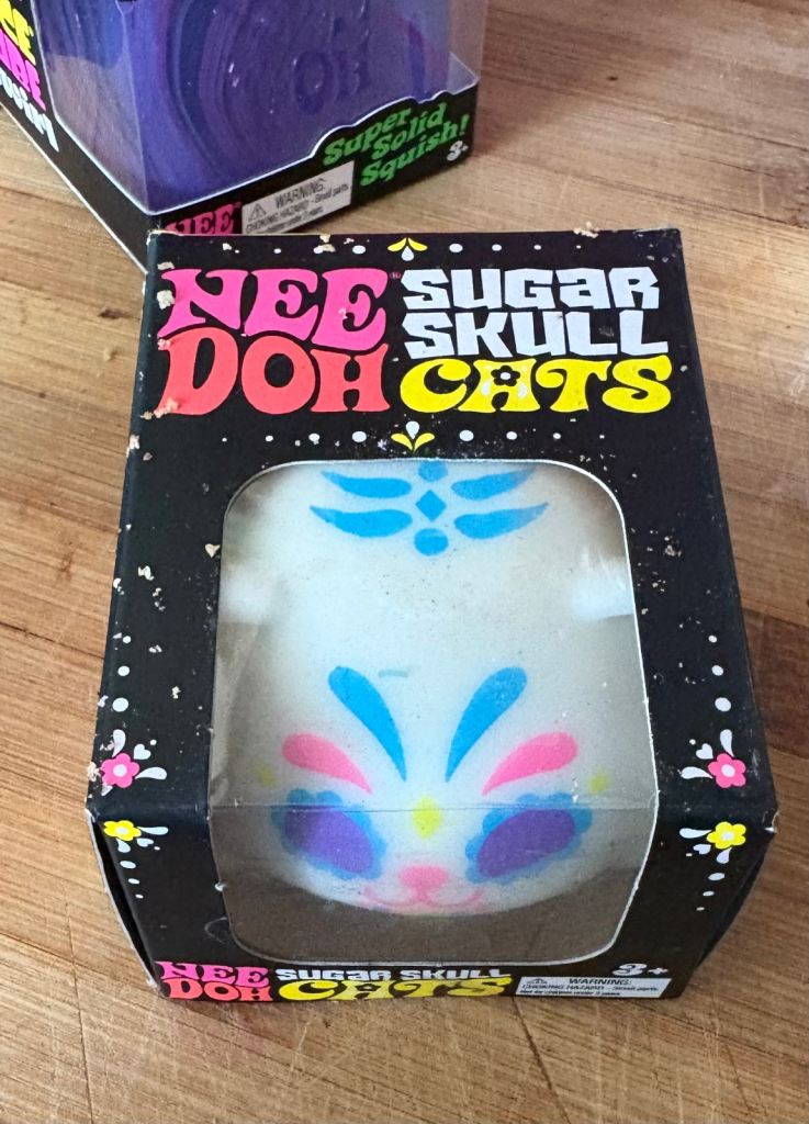 NEEDOH SUGAR SKULL CAT 