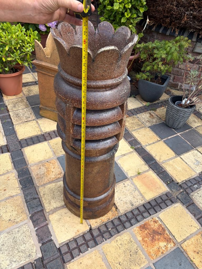 Large Garden Chimney Pot Planter – Crown Top, Good Condition