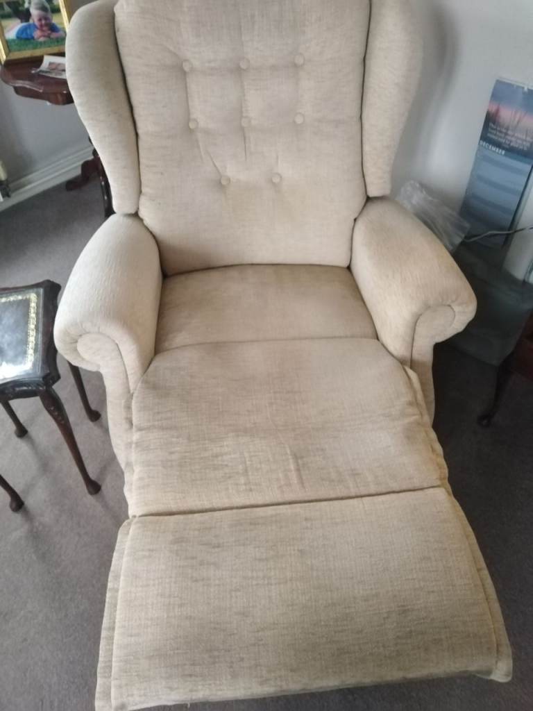 Small sofa and 2 chairs 1 is a recliner