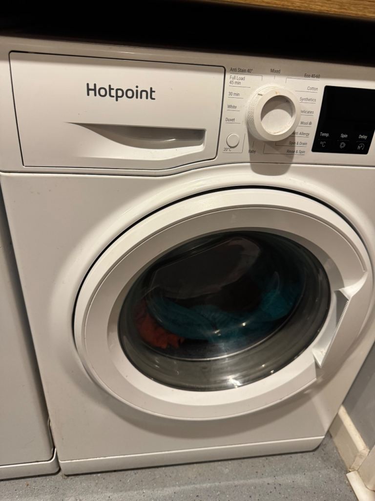 Hotpoint 10kg Washing Machine 