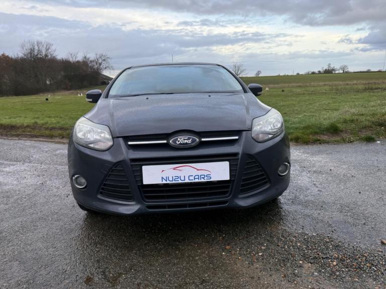 2011 Ford Focus 1.6 125 Zetec 5dr HATCHBACK PETROL Manual