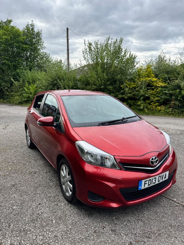 Toyota, YARIS, Hatchback, 2013, Manual, 1329 (cc), 5 doors
