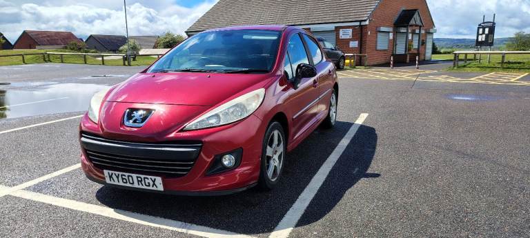 Peugeot 207 1.6 hdi sport 