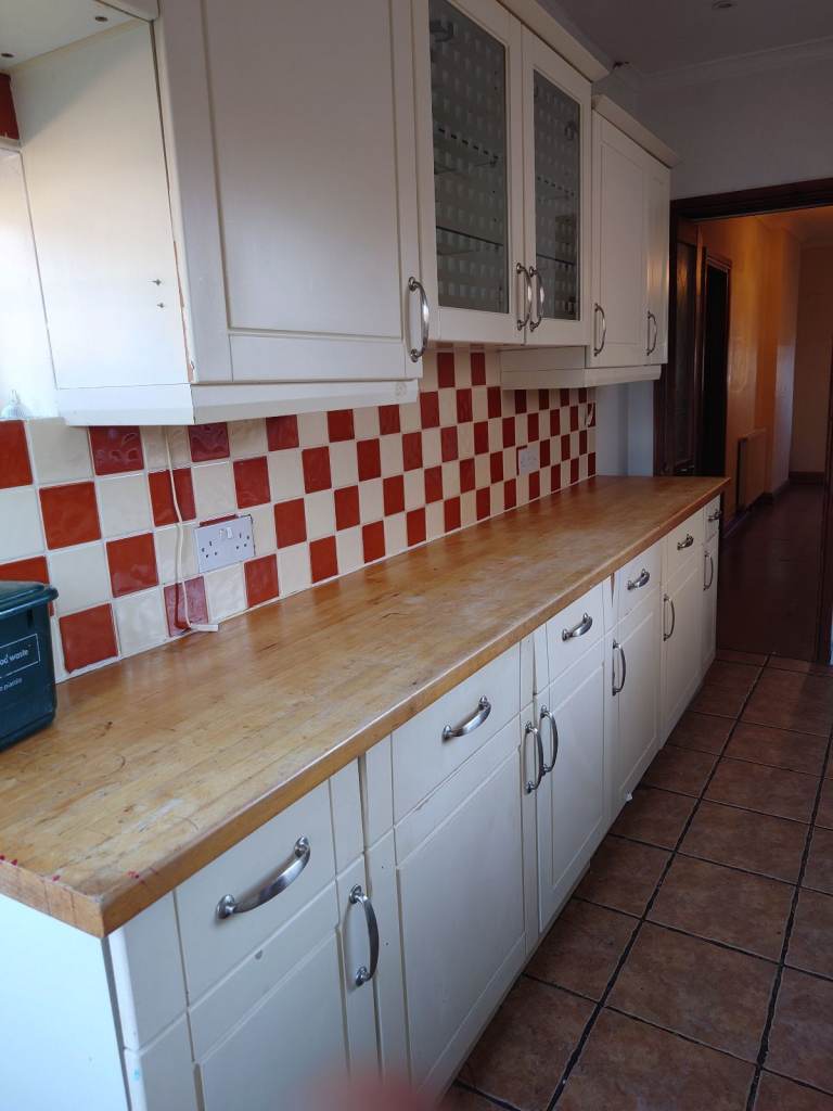 3 Bed Semi Detached House AVAILABLE 