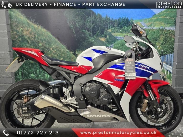 HONDA CBR1000 R