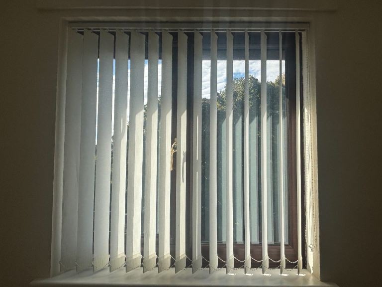 Vertical blind cream 45” x 45” | in Chandlers Ford, Hampshire | Gumtree
