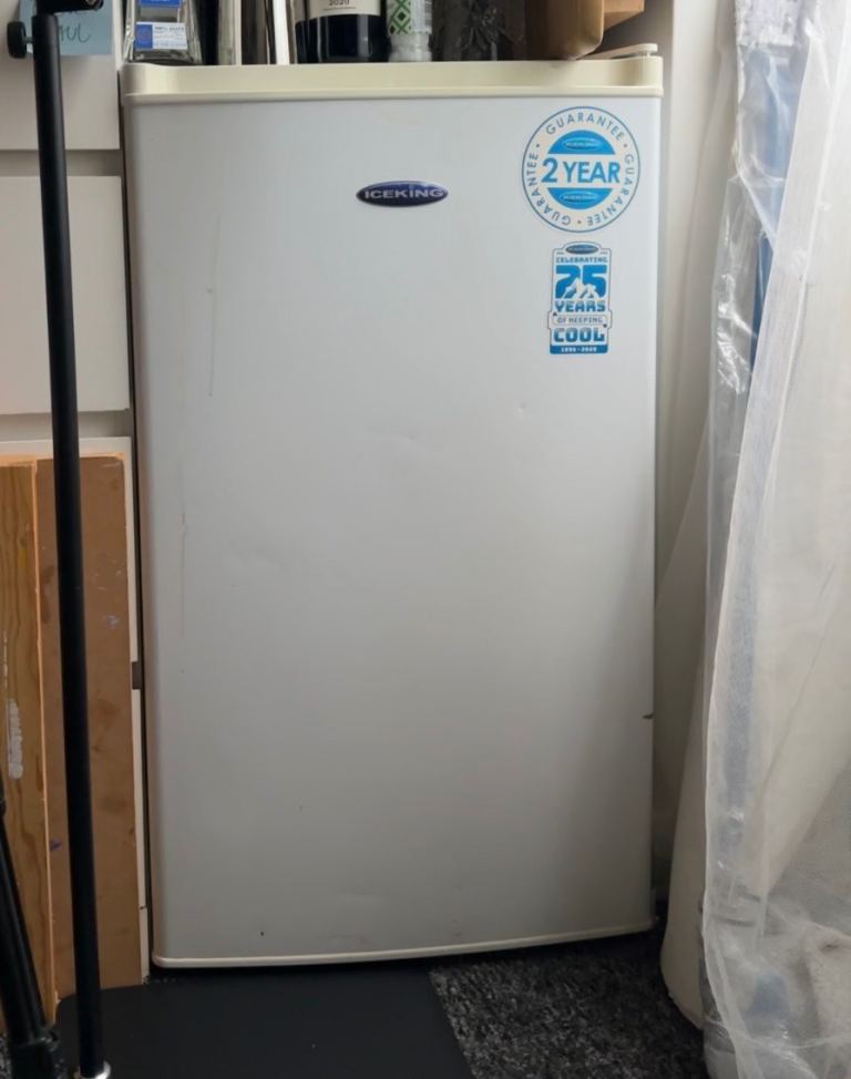 White Freestanding Fridge with Small Freezer Compartment – Good Condition