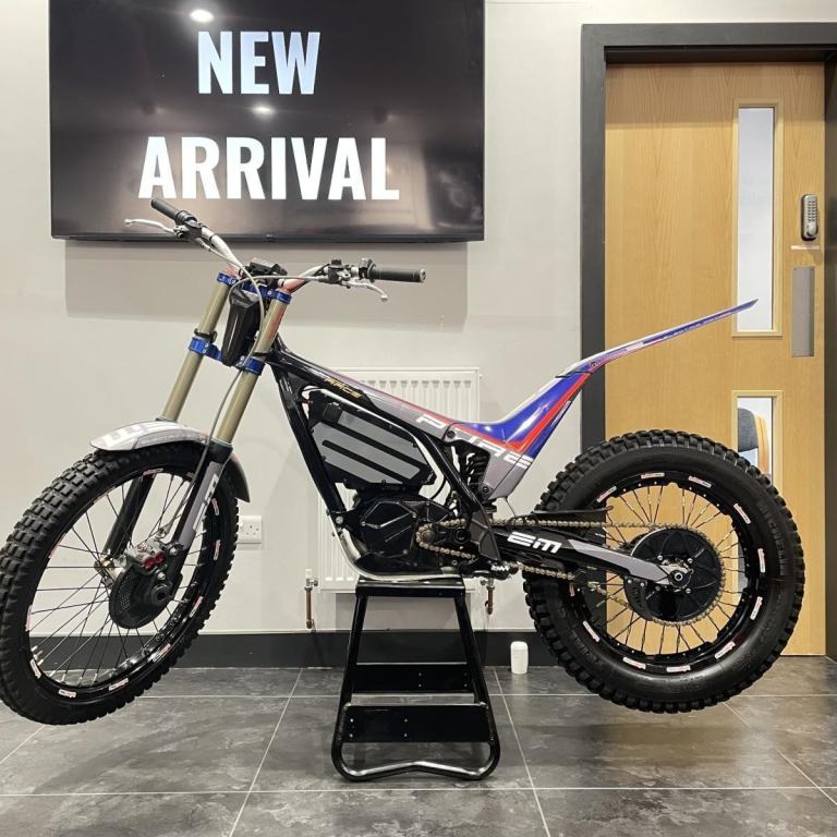 2022 EM EPURE RACE **EXCELLENT CONDITION** USED ELECTRIC TRIALS BIKE