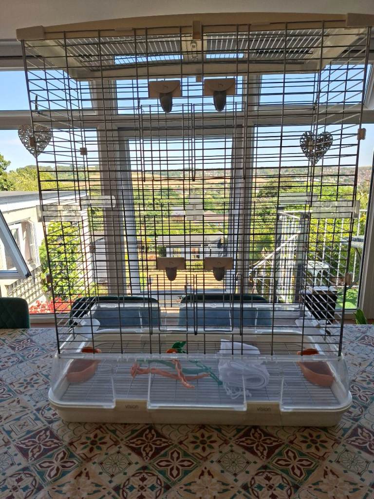Large Hagen Vision budgie cage