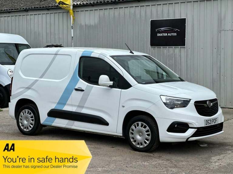 2021 Vauxhall Combo 1.5 Turbo D 2000 Sportive L1 H1 Euro 6 4dr PANEL VAN Diesel Manual