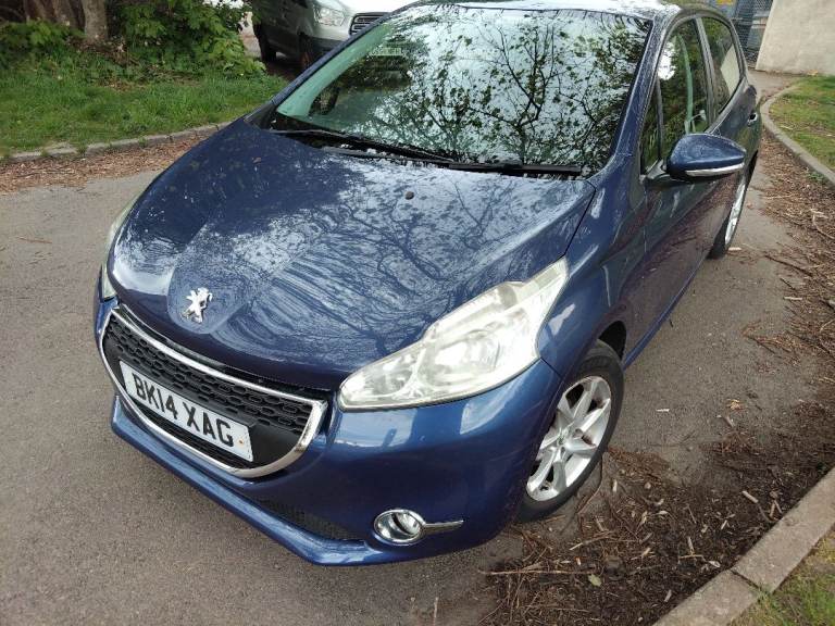 Peugeot, 208, Hatchback, 2014, Semi-Auto, 1398 (cc), 5 doors