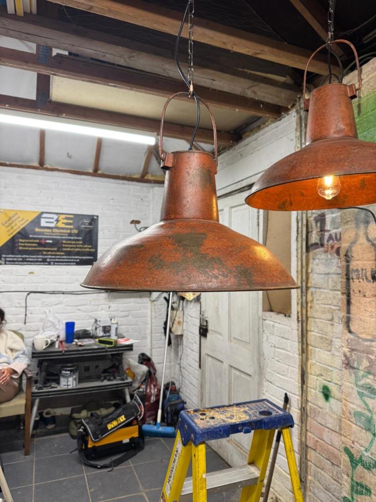 image for 2 x Vintage lights