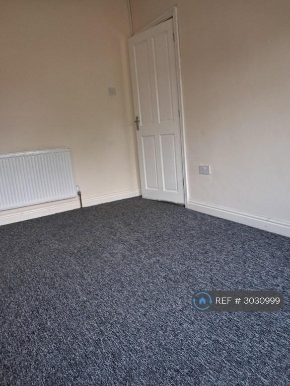 3 bedroom house in Dewsbury Grove, Birmingham, B42 (3 bed) (#3030999)