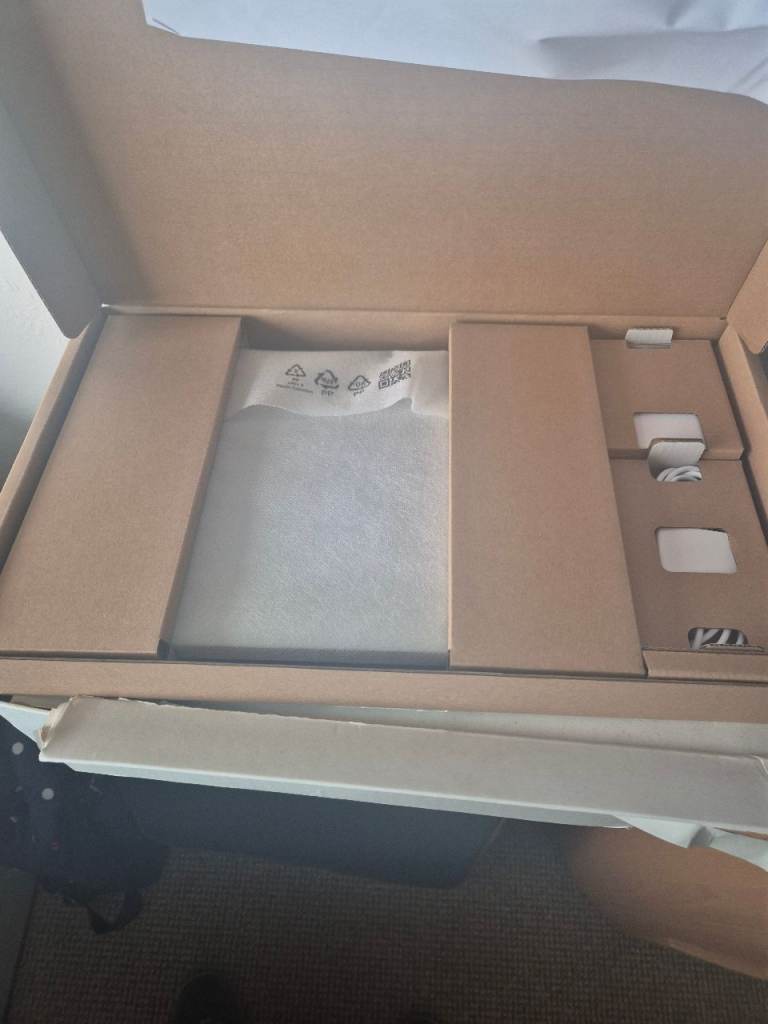 Samsung Galaxy Chromebook Go – Brand New, Sealed