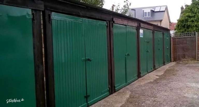 Garage to rent in London (E4) | Stashbee