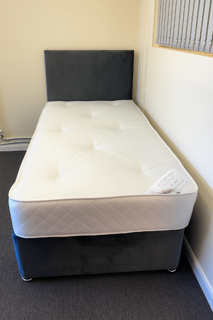 Divan Bed with Drawer Storage Designed for Modern Homes and Compact Living Spaces