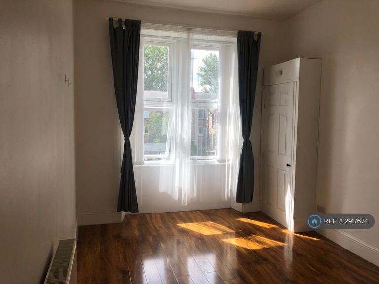 1 bedroom flat in Paisley Road West, Glasgow, G51 (1 bed) (#2917674)