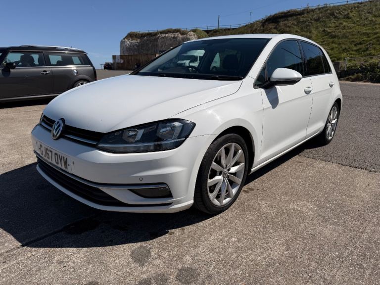 Volkswagen, GOLF, GT 2017, Manual, 1968 (cc), 5 doors