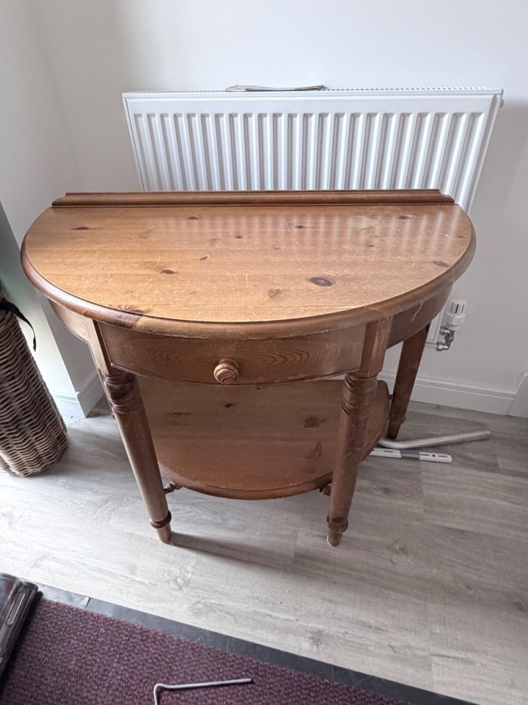 Ducal Pine Semi circle table