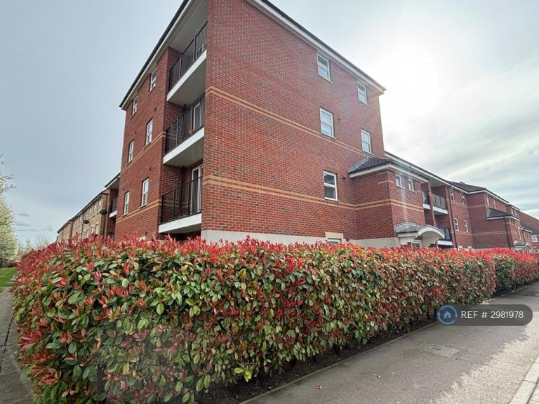 2 bedroom flat in Goldstraw Lane, Fernwood, Newark, NG24 (2 bed) (#2981978)