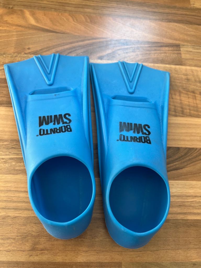 Bornto swim kid fins size 9-11