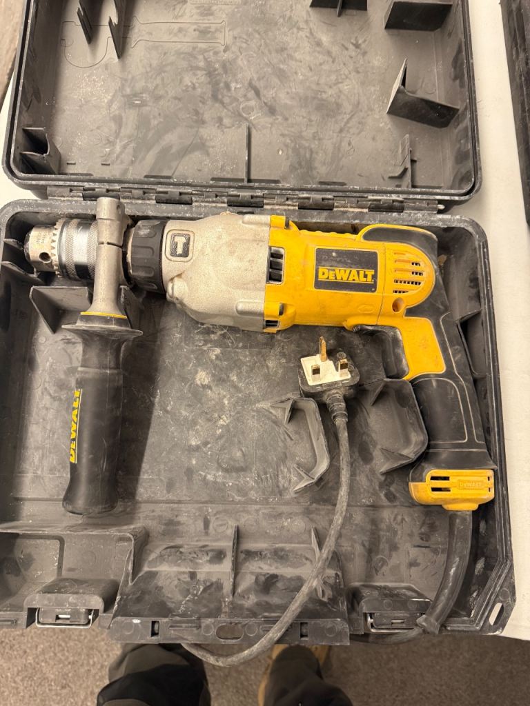 230 v 240v dewalt core drill 