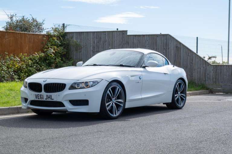 BMW, Z4, Convertible, 2011, Semi-Auto, 2996 (cc), 2 doors