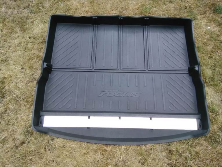 Ford Focus Mk3 Estate Boot Tray