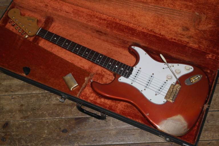 1966 Fender USA Stratocaster old candy apple red refinish, gold hardware, original Fender case