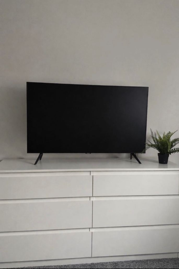 TV+CHESTER DRAW BUNDLE