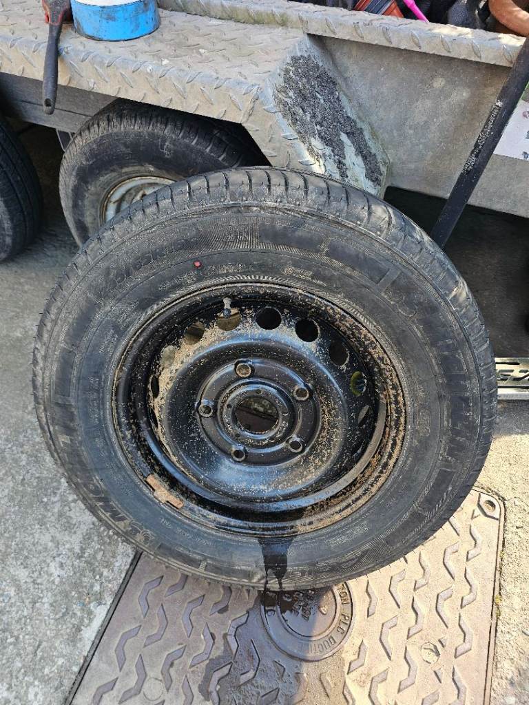 Ford transit mk8 235/65/16 wheel and tyre 