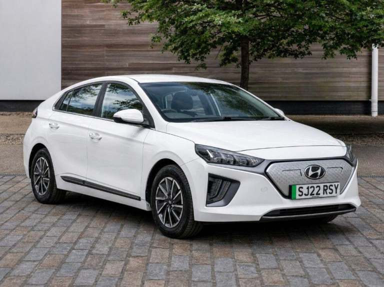 2022 Hyundai IONIQ 38.3kWh Premium Hatchback 5dr Electric Auto (136 ps) HATCHBACK Electric Automatic