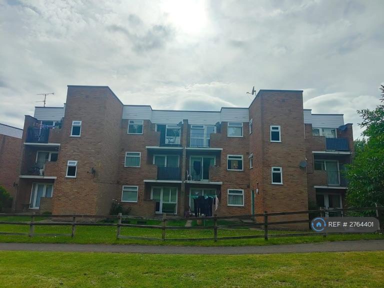 2 bedroom flat in Bracken Crescent, Bishopstoke, Eastleigh, SO50 (2 bed) (#2764401)