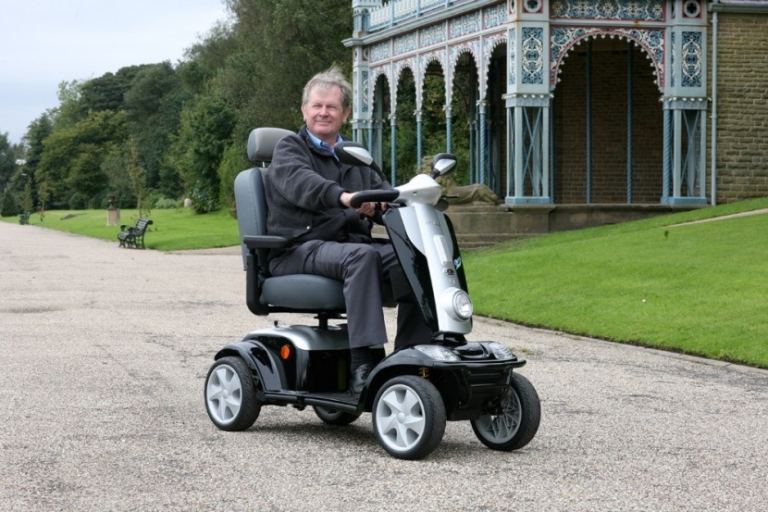 kymco maxi xls electric scooter