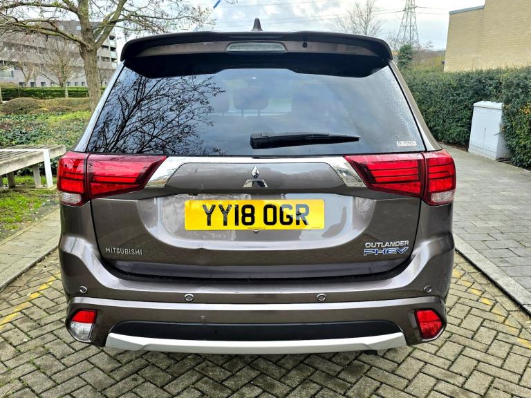 2018 Mitsubishi Outlander 2.0 PLUG-IN HYBRID 1YEAR MOT HPI CLEAR NEWLY SERVICED 3 MONTHS WARRANTY...