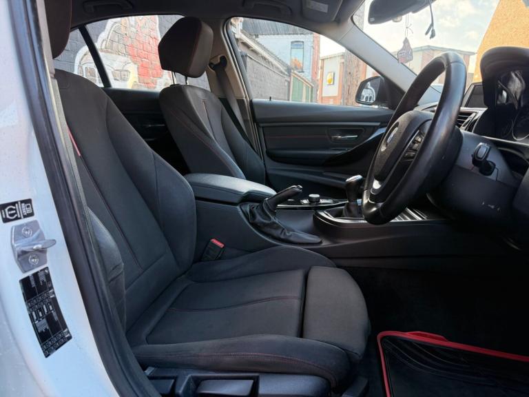 2013 BMW 3 Series 320i Sport 4dr SALOON Petrol Manual