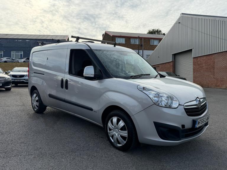 2017 Vauxhall Combo 2300 1.3 CDTI 16V 95ps H1 Sportive Van Euro 6 [SS] PANEL VAN Diesel Manual