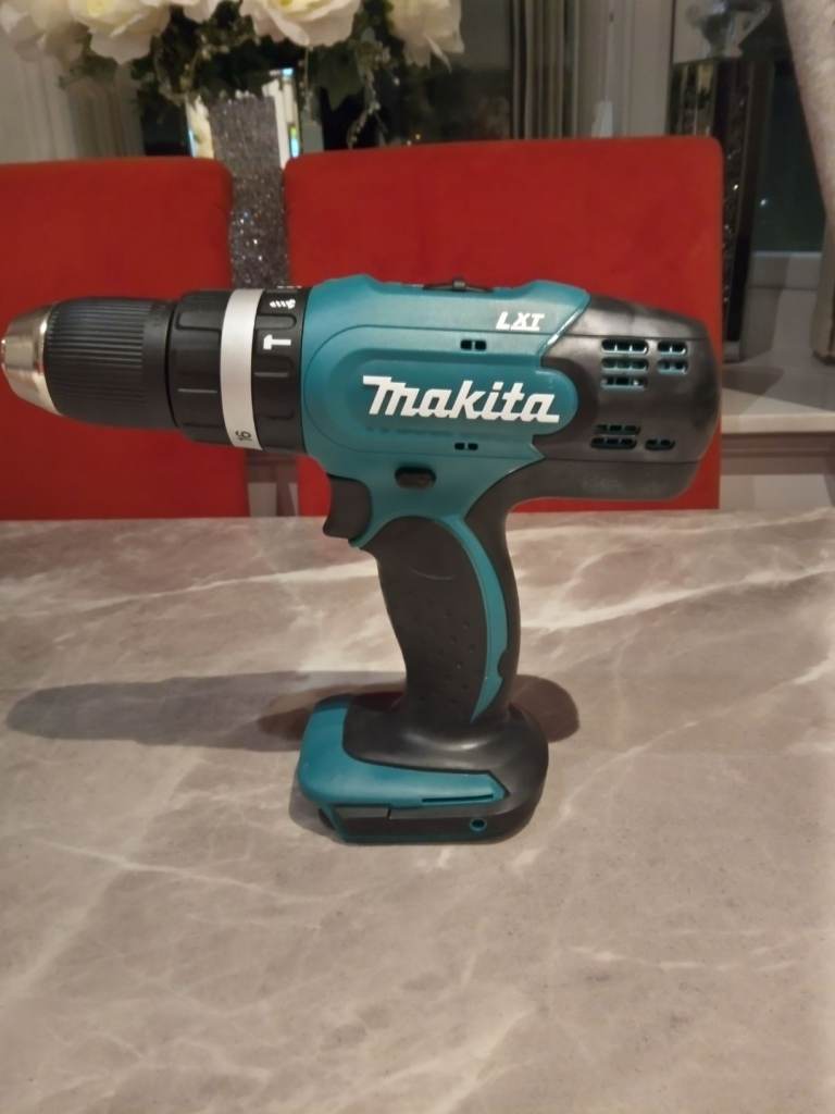 MAKITA DRILL LXT 18 VOLT