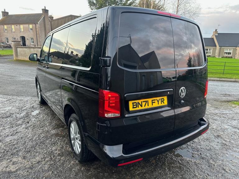 VOLKSWAGEN TRANSPORTER 2.0 TDI T28 Highline 2021