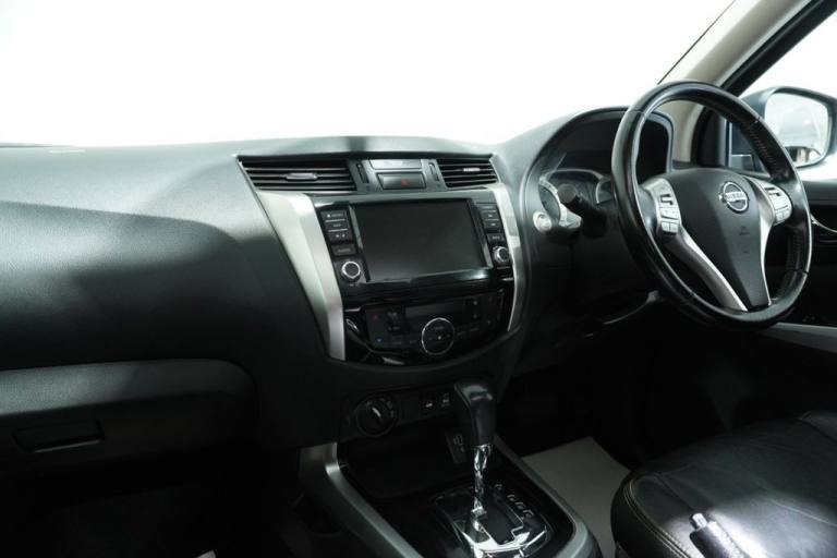 2020 Nissan Navara Double Cab Pick Up N-Guard 2.3dCi 190 TT 4WD Auto PICK UP DIESEL Automatic
