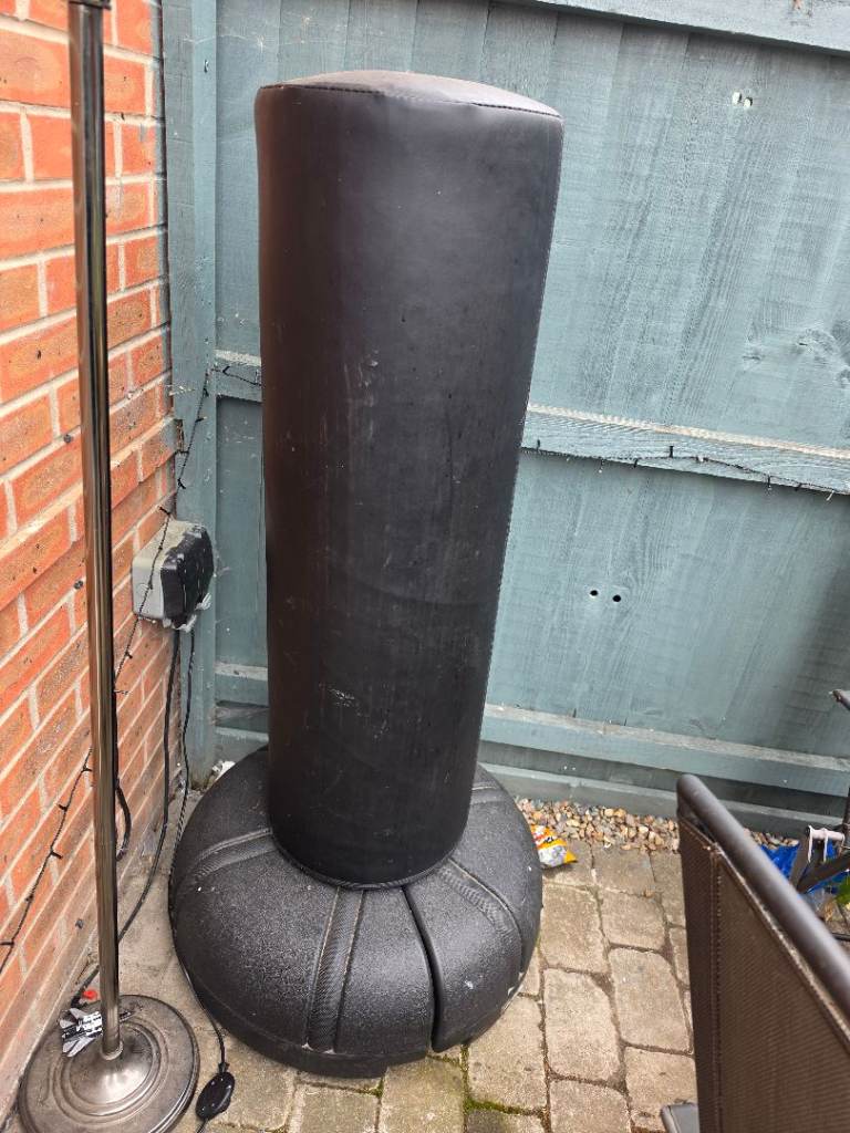 Freestanding Punch Bag – Black, Good Condition