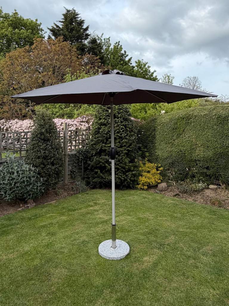 Garden parasol