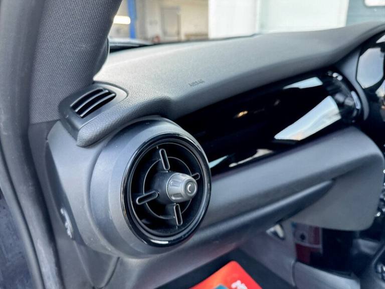 2021 MINI Hatch 135kW Cooper S Level 3 33kWh 3dr Auto HATCHBACK ELECTRIC Automatic