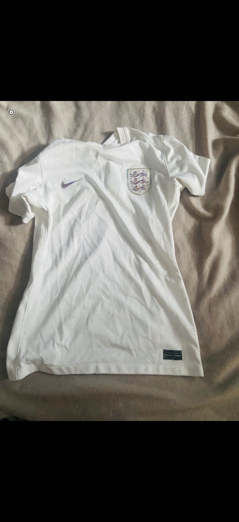 Nike England Football Shirt (Small) – White, Good Condition