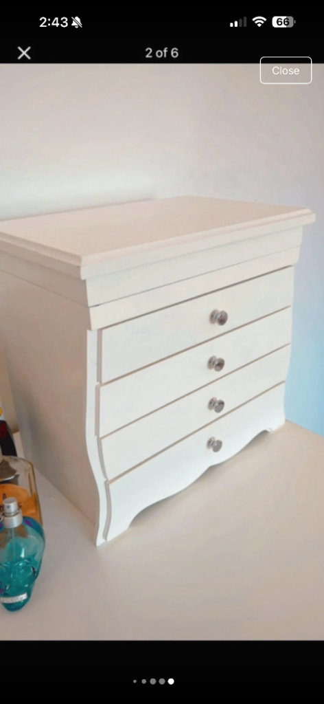 White Wooden Jewellery Box with Mirror – Good Condition