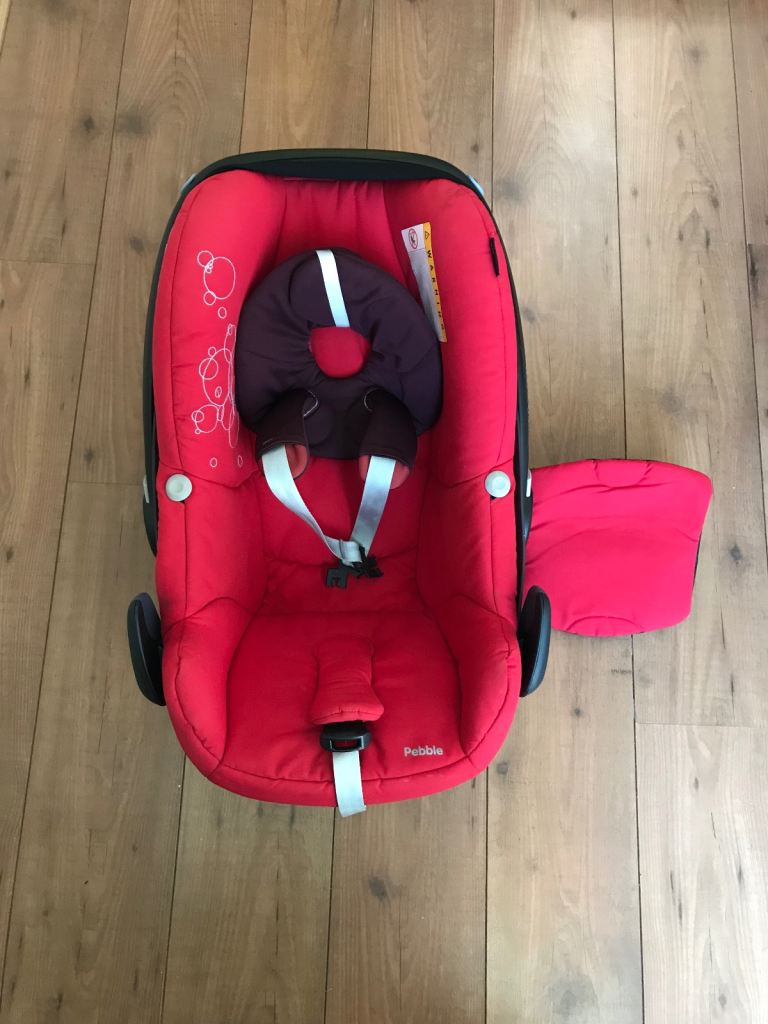 Red Maxi Cosi Pebble Child seat